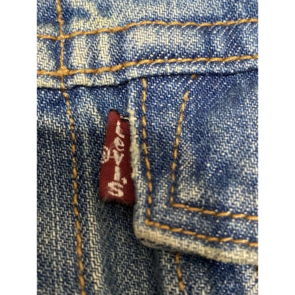 Levi's Trucker Boyfriend Jacket Women's Medium Distressed Blue Denim‎